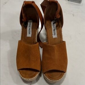 Steve Madden Brown Espadrille Wedges
